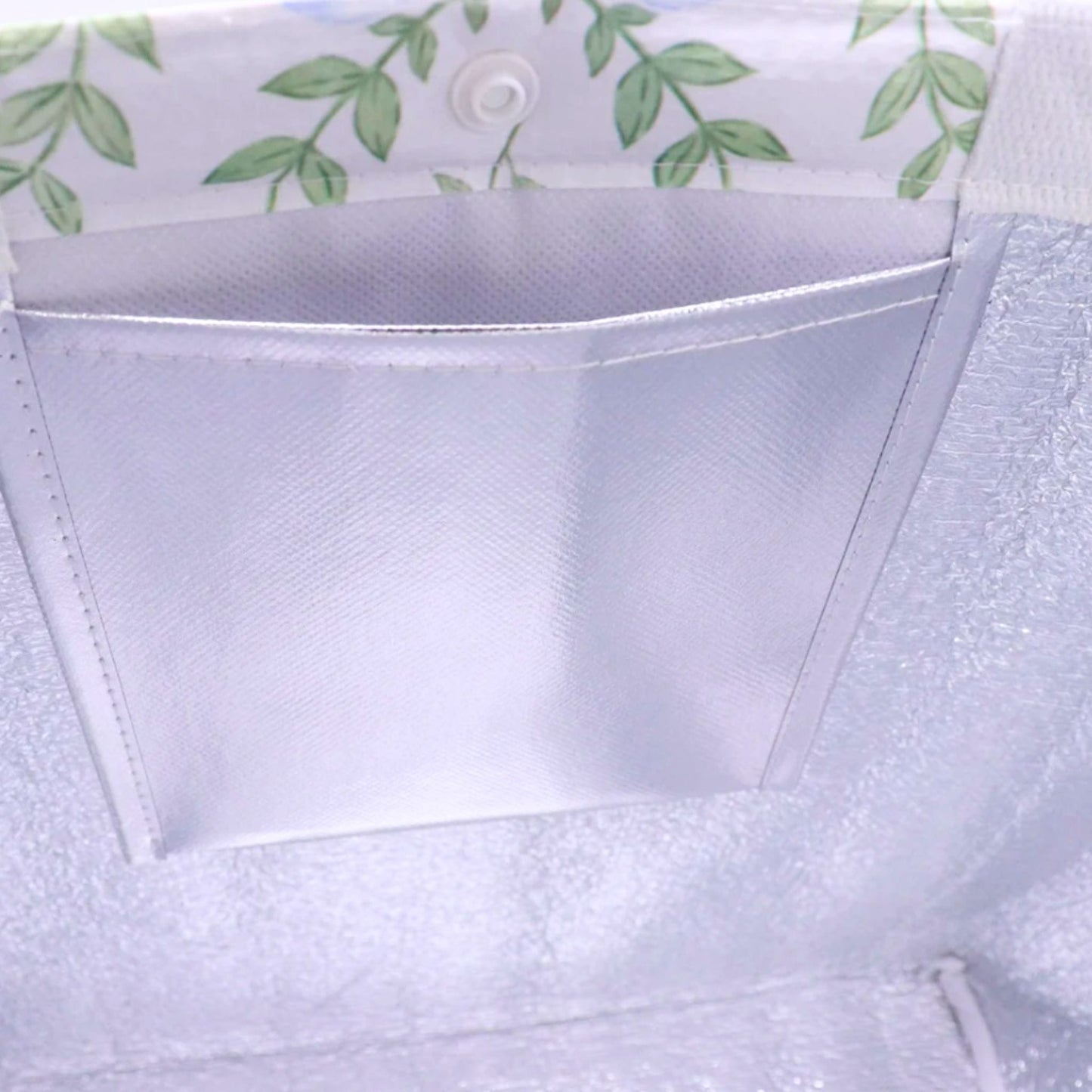 Insulated tote interior for sorority Greek letter bags and UNC student gifts
